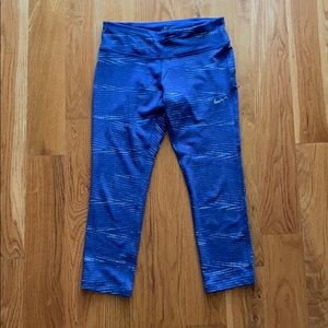 Nike Dri-Fit Capri Leggings - Like New